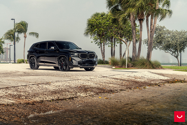 Фото дисков Vossen HF-7 Черный сатин на BMW XM