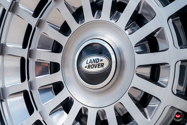 Фото дисков Vossen LC3-12 Глянцевый лак на Land Rover Range Rover V