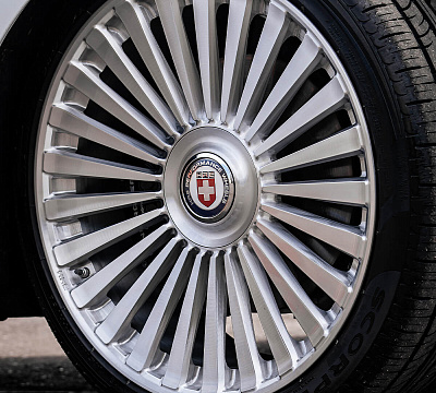 Фото дисков HRE L103M на Land Rover Range Rover III