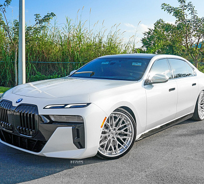 Фото дисков Strasse Wheels SV10M-RS Deep Concave FS на BMW 7 (G70)