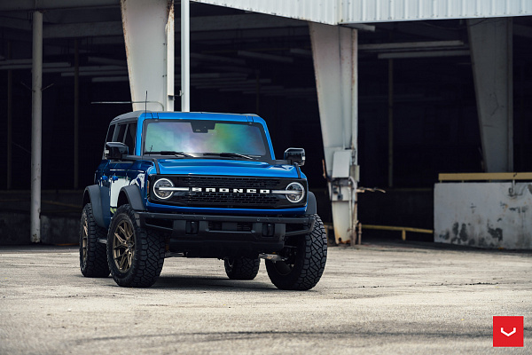 Фото дисков Vossen HF6-4 Сатиновое темное золото на Ford Bronco