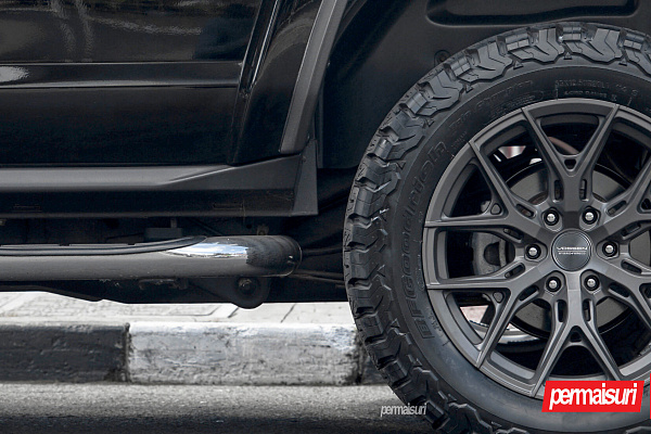 Фото дисков Vossen HF6-4 Сатиновый графит на Hummer H3