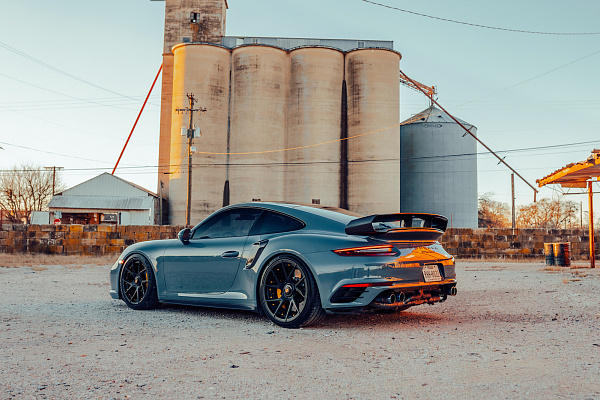Фото дисков Strasse Wheels SM5RT Deep Concave Duoblock Черный сатин на Porsche 911 VII