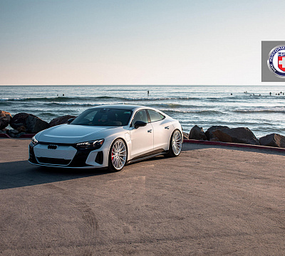 Фото дисков HRE P103SC на Audi E-tron GT