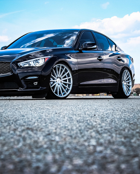 Фото дисков VFS-2 Серебро на Infiniti Q50