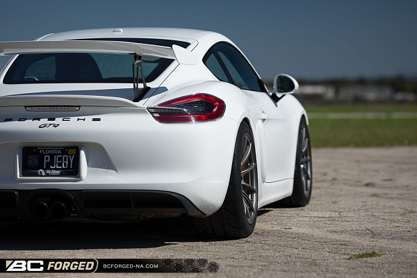 Фото дисков BC Forged RZ10 Матовый графит на Porsche Cayman II