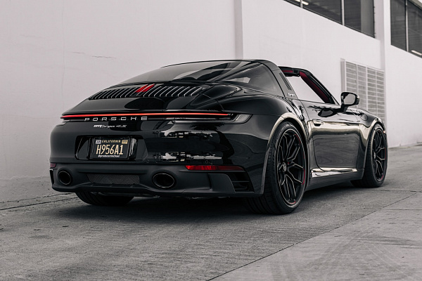 Фото дисков Brixton Forged CM5-RS Черный матовый на Porsche 911 VIII