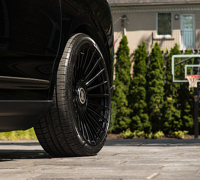 Фото дисков Vossen S17-13 на Rolls-Royce Cullinan