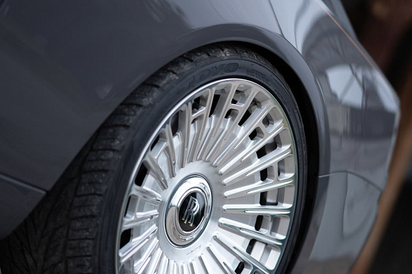 Фото дисков Brixton Forged LX07 Алмазная проточка на Rolls-Royce Wraith