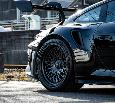 Фото дисков HRE 501 GTM на Porsche 911 VIII