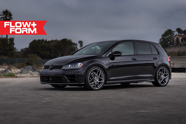 Фото дисков HRE FF11 Серебро на Volkswagen Golf VII