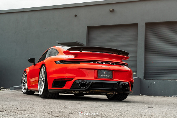 Фото дисков Anrky AN33 Полированный лак на Porsche 911 VIII