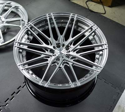 ADV.1 ADV10.0 M.V2 Advanced Series