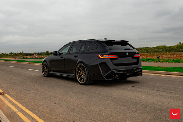 Фото дисков Vossen HFX-2 (5-Lug) Сатиновая темная бронза на BMW 5/M5 (G60/G90)