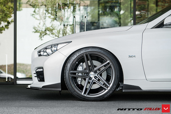 Фото дисков Vossen VFS-5 Глянцевый графит на Infiniti Q50