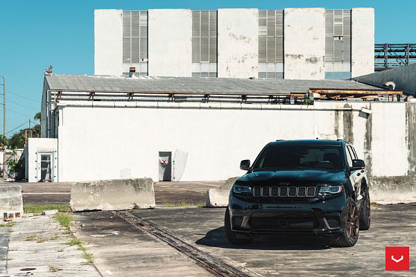 Фото дисков Vossen HF-3 Сатиновая бронза на Jeep Grand Cherokee IV