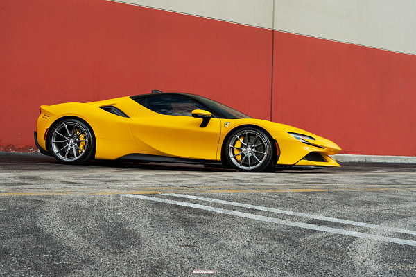 Ferrari SF90