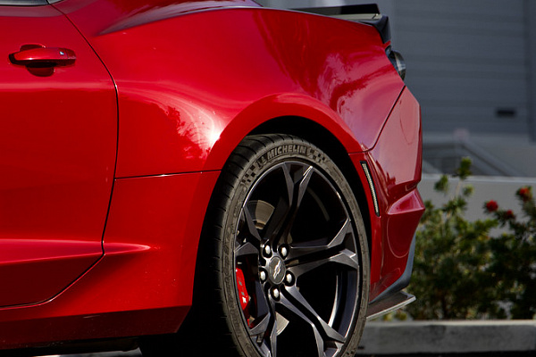Фото дисков MRR M017 Черный сатин на Chevrolet Camaro VI