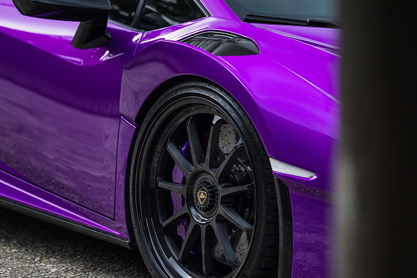 Фото дисков BC Forged TD01 Черный глянец на Lamborghini Huracan
