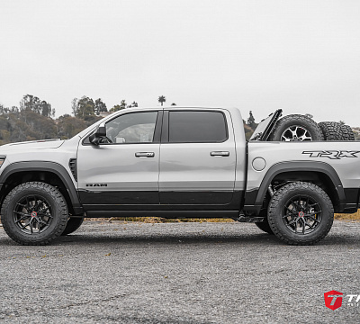 Фото дисков Vossen HF6-4 на Ram 1500 V