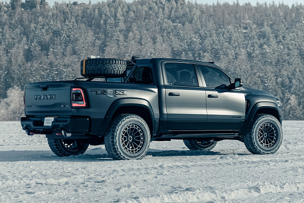 Фото дисков Brixton Forged BX03-M Черный сатин на Ram 1500 V