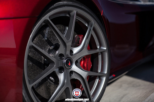 Фото дисков HRE P101 Сатиновый графит на McLaren 650S