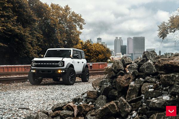 Фото дисков Vossen HF6-4 Черный сатин на Ford Bronco