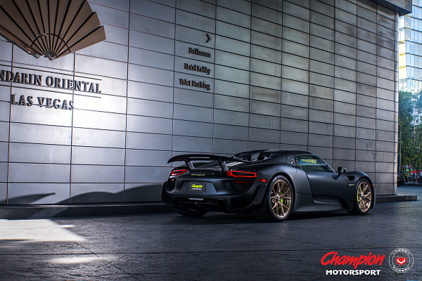Фото дисков Vossen RS74 Глянцевое темное золото на Porsche 918 Spyder