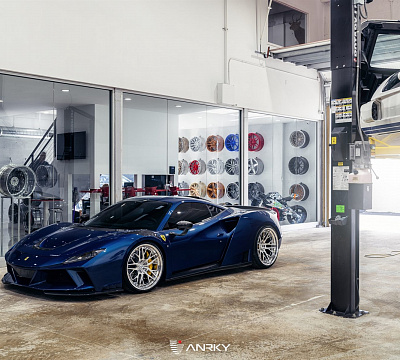 Фото дисков Anrky RS2 на Ferrari F8