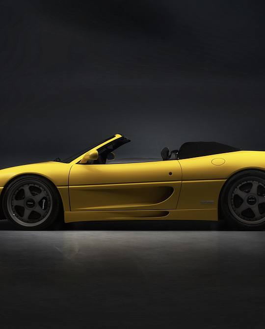 Фото дисков ROC Черный сатин на Ferrari 348