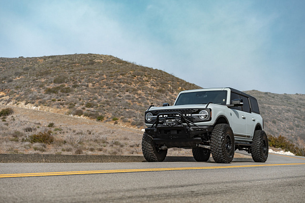 Фото дисков Black Rhino PRIMM Черный сатин на Ford Bronco