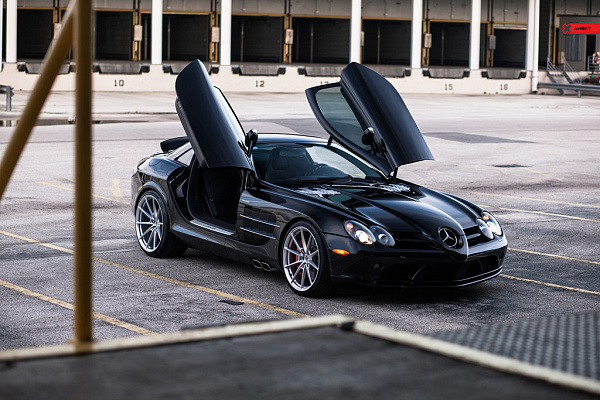 Фото дисков Anrky AN18 Сатиновый лак на Mercedes-Benz SLR McLaren