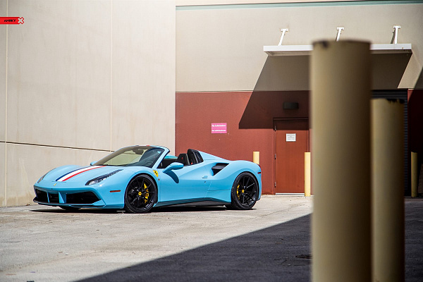 Фото дисков Anrky AN12 Черный сатин на Ferrari 488