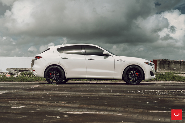 Фото дисков Vossen HFX-2 (5-Lug) Черный сатин на Maserati Levante