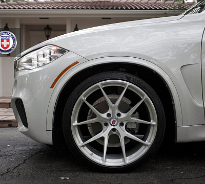 Фото дисков HRE P101 на BMW X5/X5 M (F15/F85)