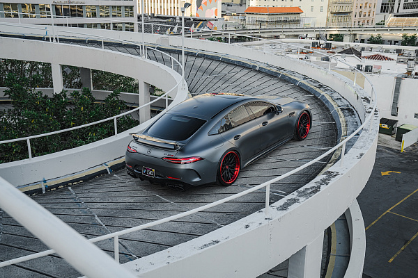 Фото дисков Strasse Wheels SV10M-RS Deep Concave FS Другой цвет на Mercedes-Benz AMG GT I
