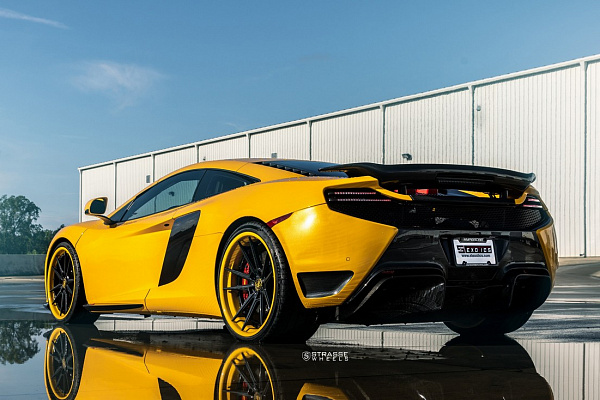 Фото дисков Strasse Wheels SV1 Deep Concave FS Другой цвет на McLaren 650S