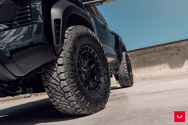 Фото дисков Vossen HFX-1 (6-Lug) Черный сатин на  Toyota Tacoma IV