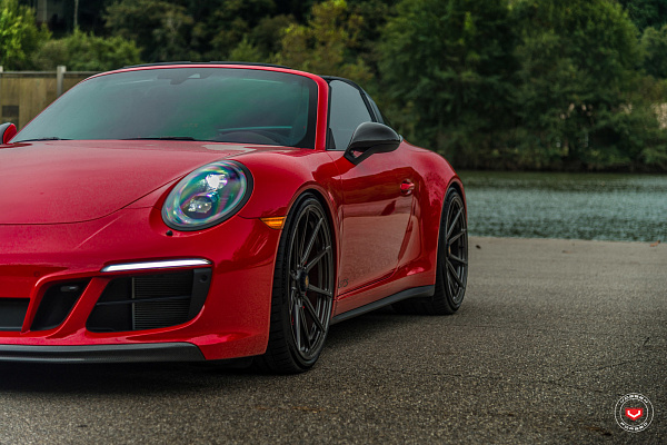 Фото дисков Vossen M-X2 Глянцевый темный лак на Porsche 911 VII
