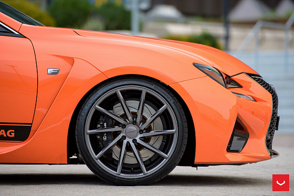 Фото дисков Vossen CVT Глянцевый графит на Lexus RC