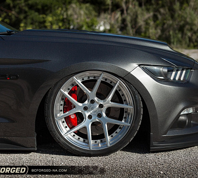 Фото дисков BC Forged HCS02 на Ford Mustang VI