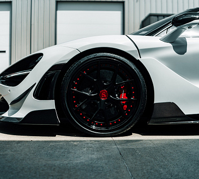 Фото дисков Strasse Wheels SM5R Deep Concave FS на McLaren 720S