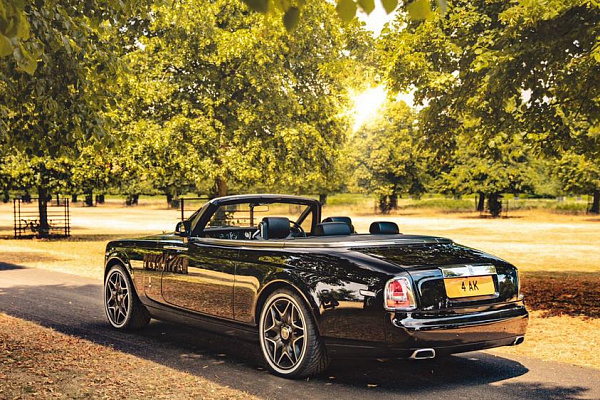 Фото дисков Kahn Split 6  на Rolls-Royce Phantom