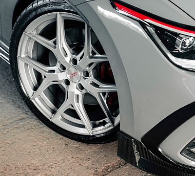 Фото дисков Vossen HF-5 на Volkswagen Golf VIII