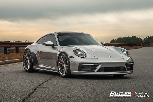 Фото дисков HRE P103 Глянцевый темный лак на Porsche 911 VIII