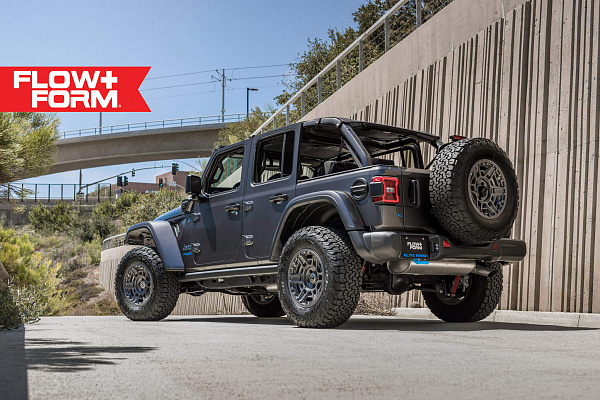 Фото дисков HRE FT1 Глянцевый графит на Jeep Wrangler IV (JL)