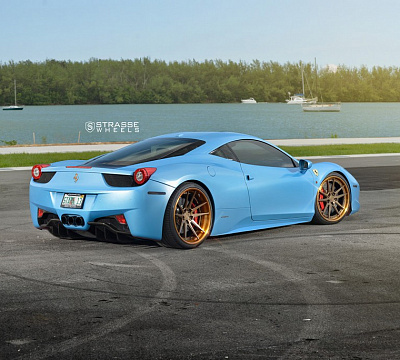 Фото дисков Strasse Wheels SV1 Deep Concave FS на Ferrari 458