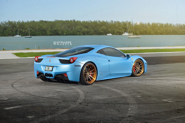 Фото дисков Strasse Wheels SV1 Deep Concave FS Сатиновая темная бронза на Ferrari 458