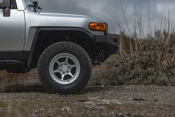 Фото дисков Black Rhino SHOGUN  на Toyota FJ Cruiser