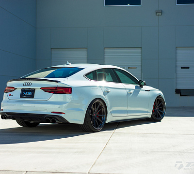 Фото дисков Vossen M-X2 на Audi A/S/RS 5 (F5)